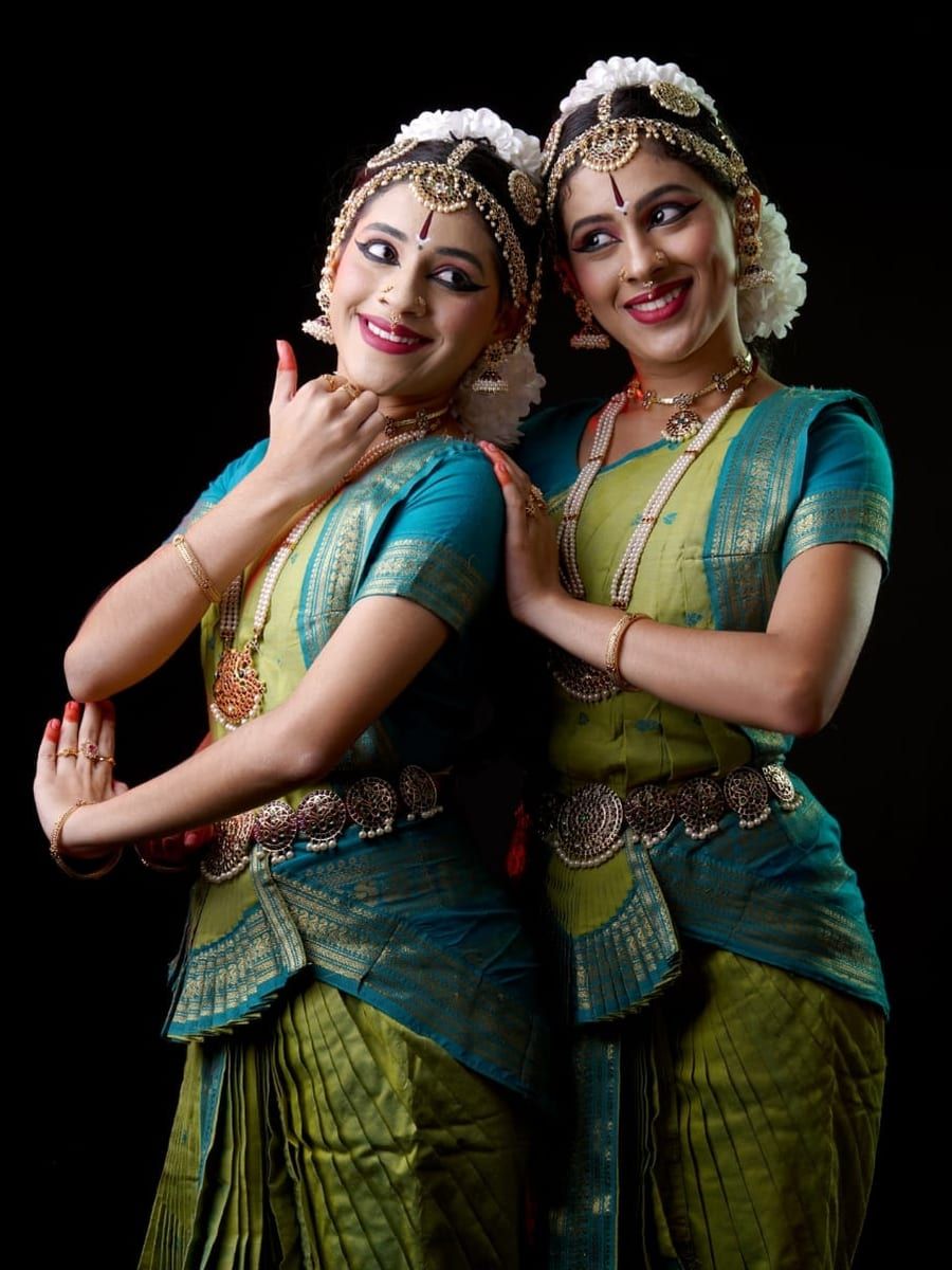 Dharithri and Hamsini, scholarship holders