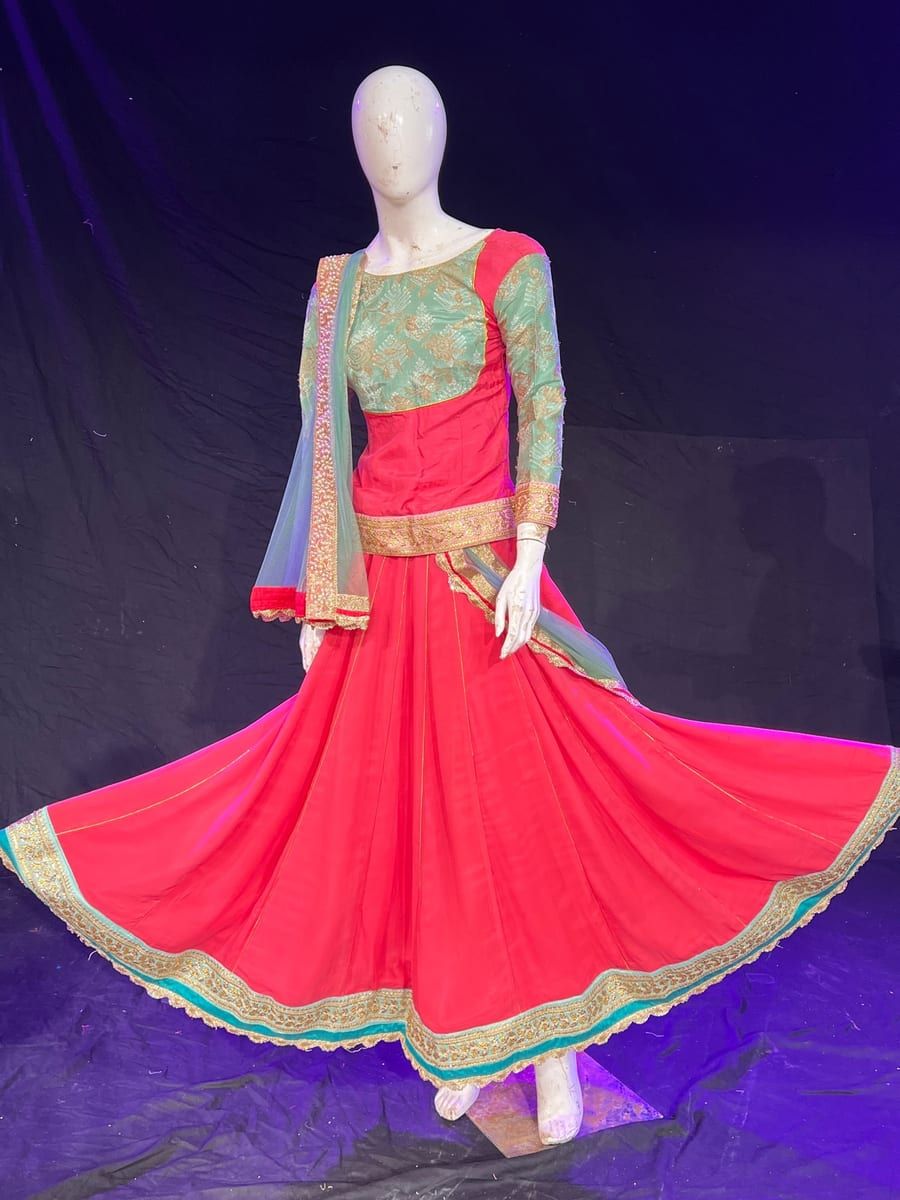 Dance costume from the Abhinava studio