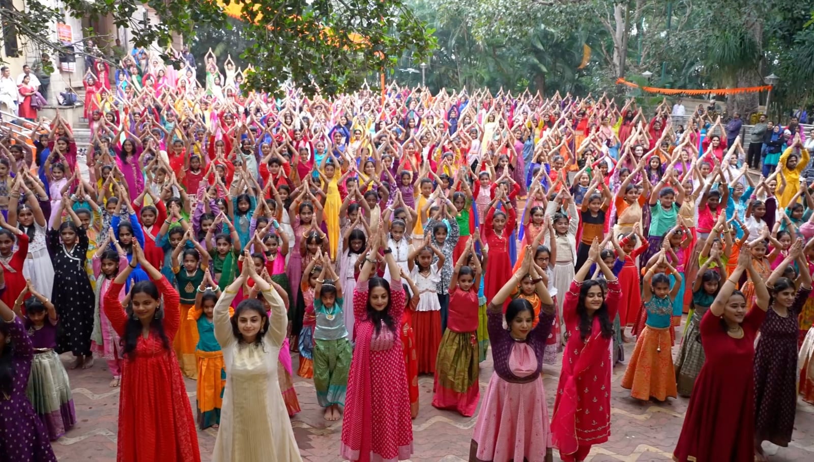 Play video: Vande Mataram